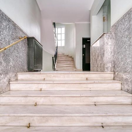 Stylish, Sunny New 2 Bedroom, Prime Central Athens Exterior photo