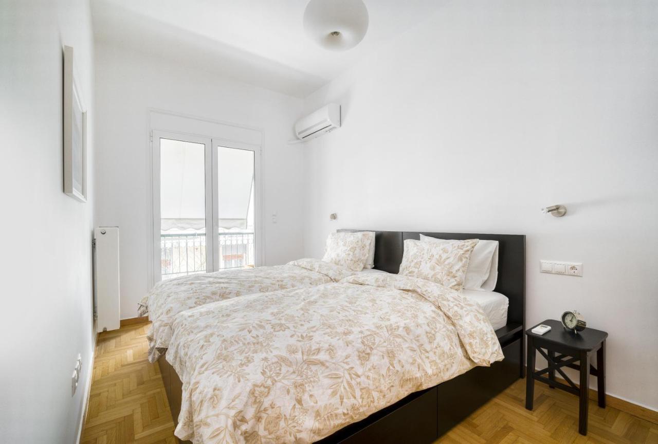 Stylish, Sunny New 2 Bedroom, Prime Central Athens Exterior photo