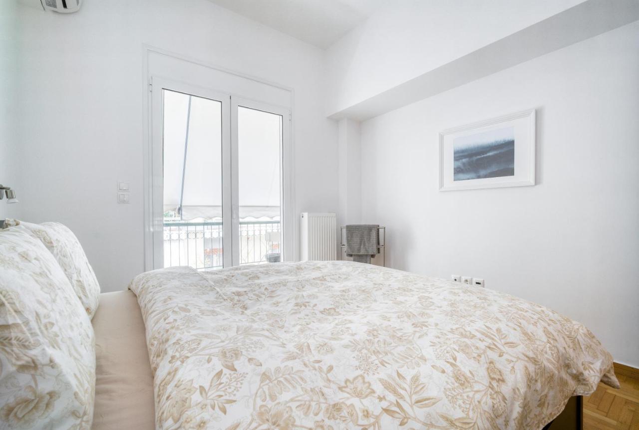 Stylish, Sunny New 2 Bedroom, Prime Central Athens Exterior photo