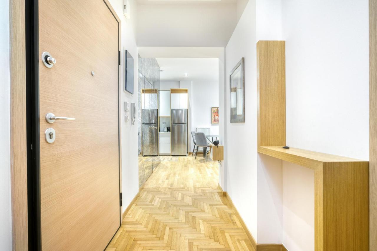 Stylish, Sunny New 2 Bedroom, Prime Central Athens Exterior photo